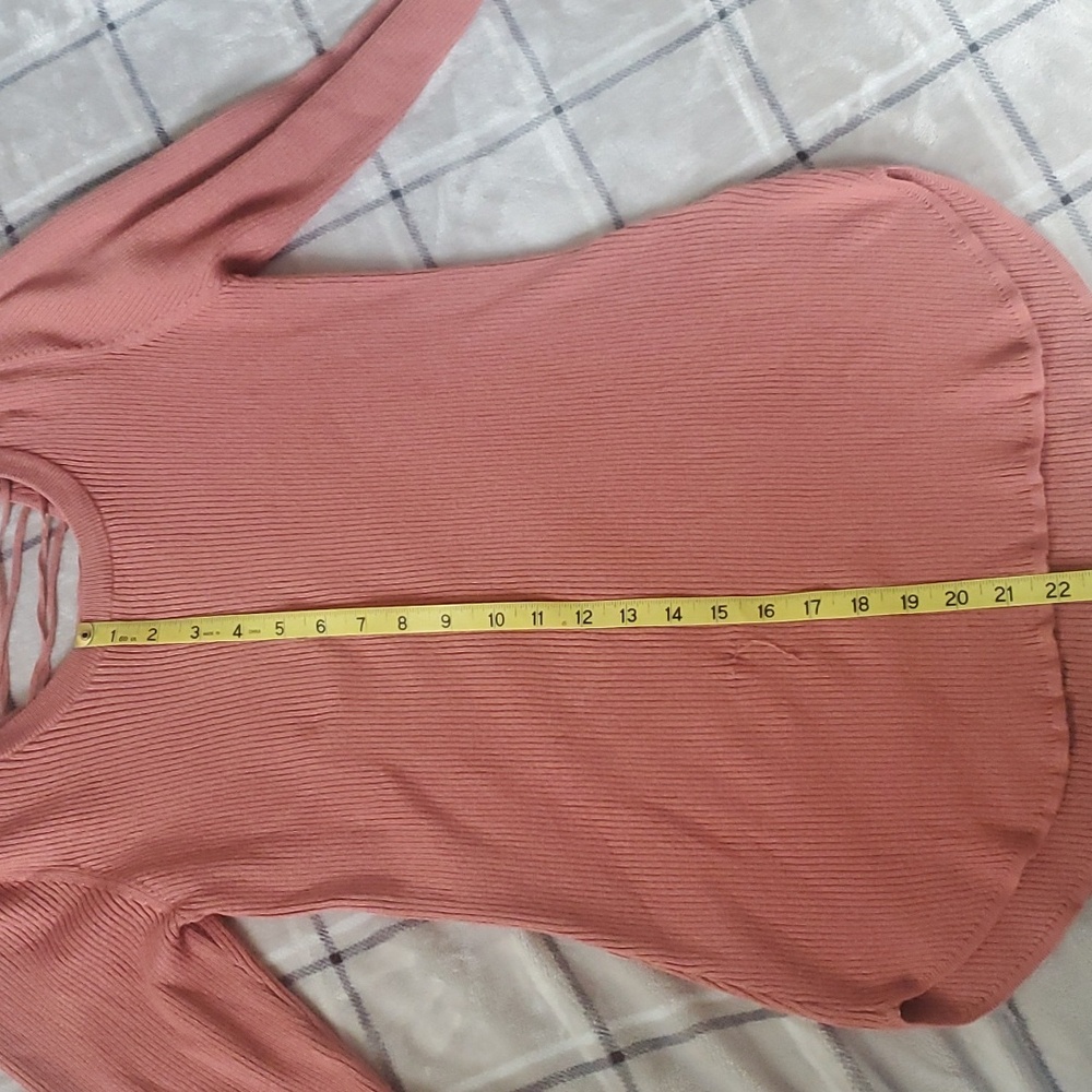 Open Back Sweater - Picture 7 of 7